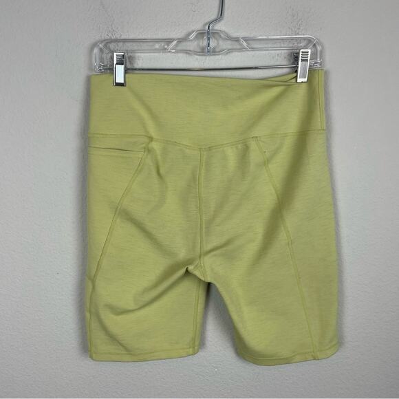 Sweaty Betty Yellow Super Sculpt 8 inch Bike Shorts XL - Picture 5 of 6